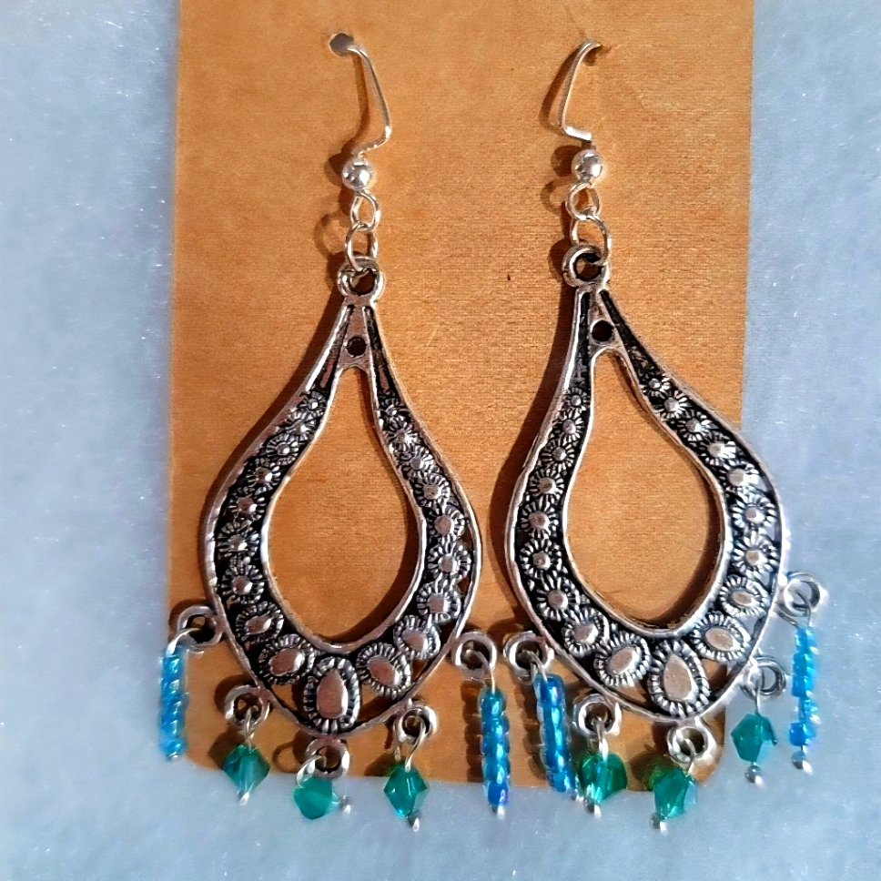 Artesan Designswarovski Crystal &Seedbead & Silver Chandolier Pierced Earrings
